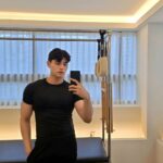 Lee Jae-bin Instagram – 수업한개 클리어😋 Awake pilates