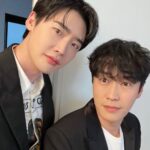 Lee Jong-suk Instagram - 😆