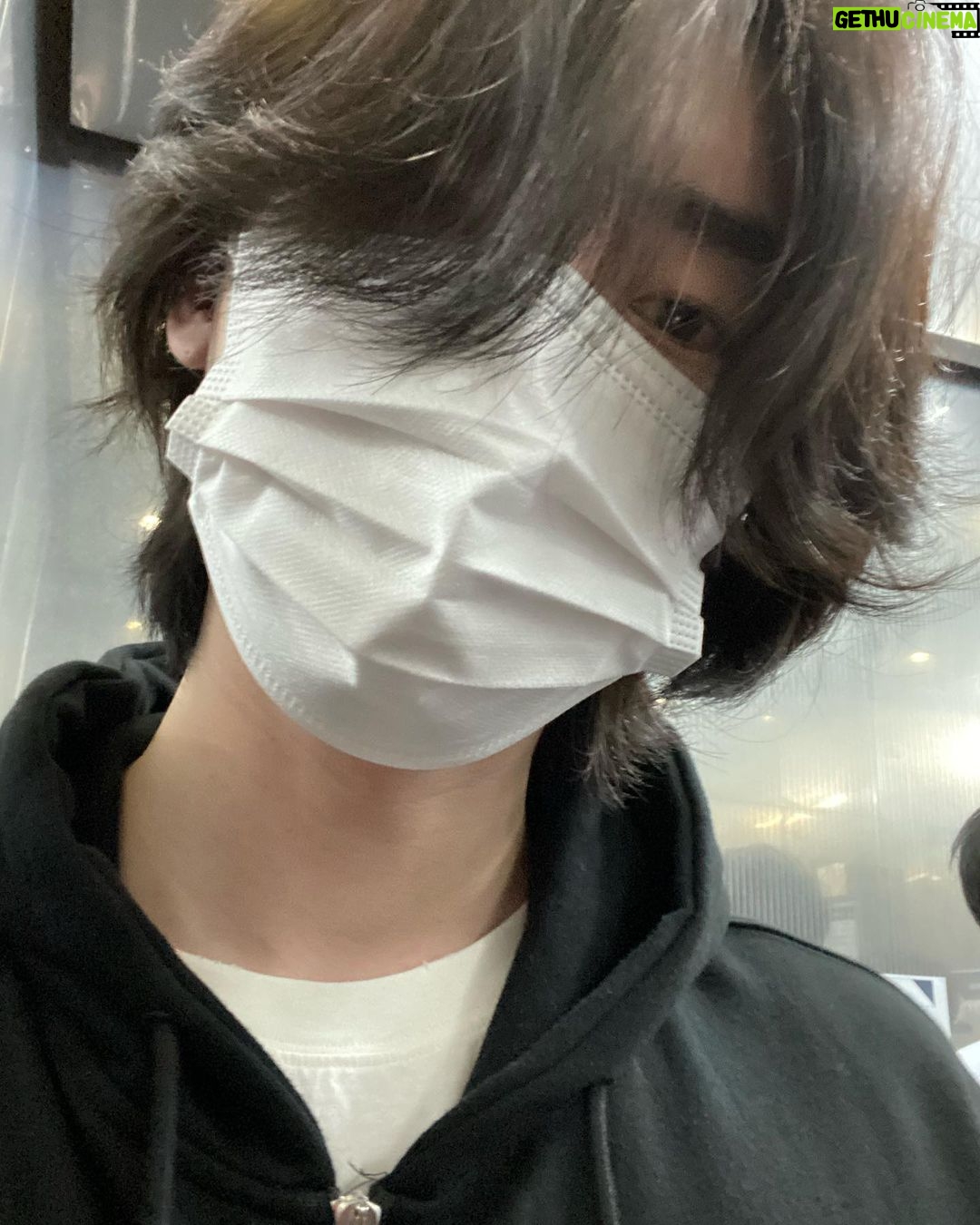 Lee Jong-suk - 3.1 Million Likes - 장발 장 이모🙍🏻♀️