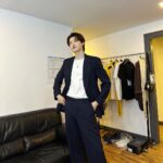 Lee Jong-suk Instagram - 😚
