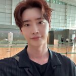 Lee Jong-suk Instagram - 다녀올게요✈️✈️ #hongkong