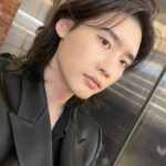 Lee Jong-suk Instagram - 😃