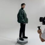 Lee Jong-suk Instagram - @prada #pradaSS22 빙그르르