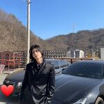 Lee Jong-suk Instagram - 😃