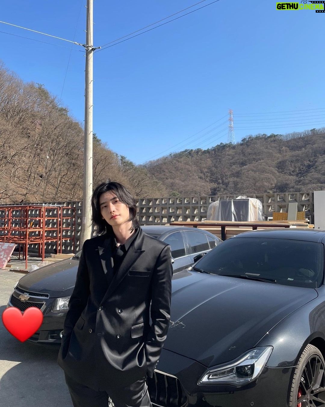 Lee Jong-suk - 3.6 Million Likes - 😃