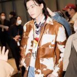 Lee Jong-suk Instagram - 2021 F/W Seoul Fashion Week #beyondcloset 곧 8시 🌹