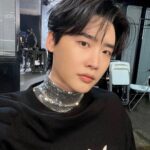 Lee Jong-suk Instagram - 감사합니다🥰