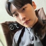 Lee Jong-suk Instagram - 😯