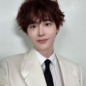 Lee Jong-suk Instagram - 감사합니다!! ❤️ #생일자