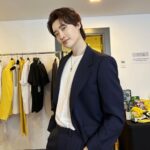Lee Jong-suk Instagram - 😚
