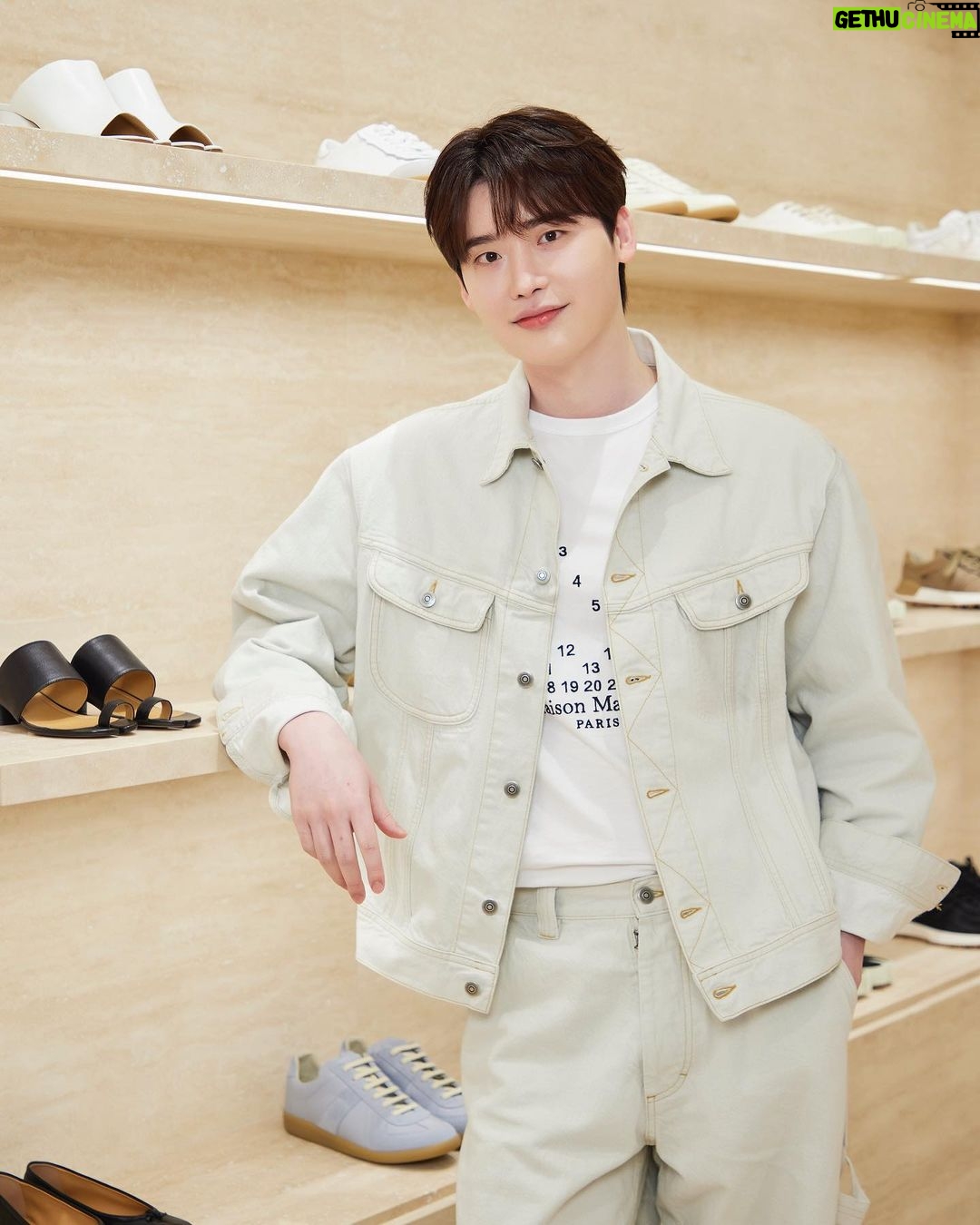 Lee Jong-suk - 3.2 Million Likes - ✨안뇽🥳
#MaisonMargiela #메종마르지엘라
#광고