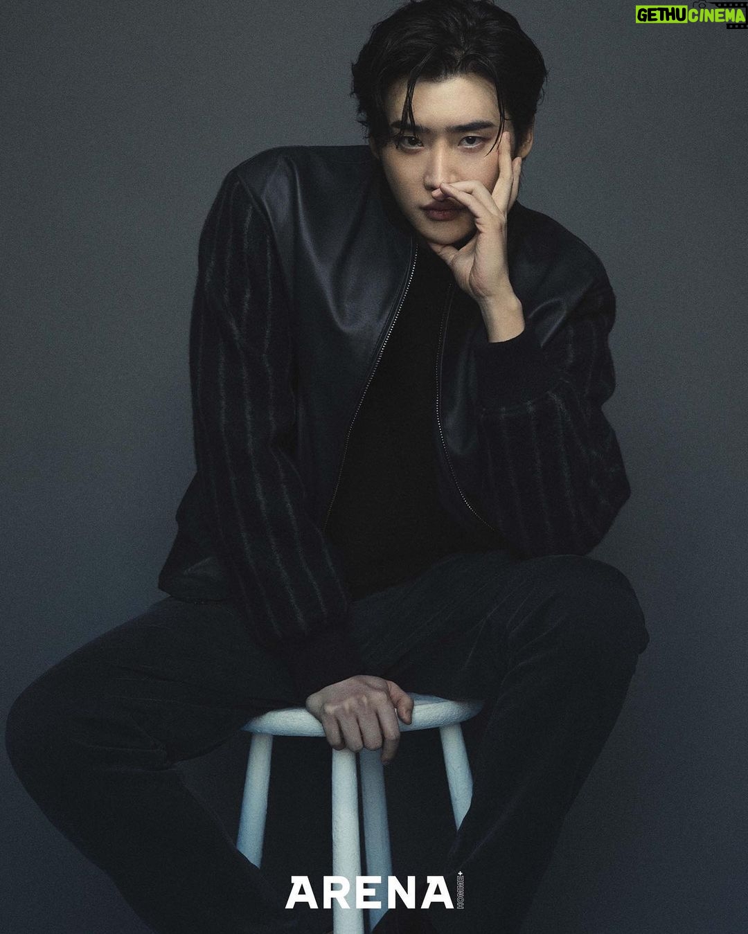 Lee Jong-suk Instagram - 12월 #arenakorea #giorgioarmani