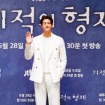 Lee Ki-woo Instagram - ✨ 드디어 오늘 밤 10시 30분!! 기적의 형제가 방송됩니다!! 한주의 피로가 쌓여가는 수요일 밤. JTBC 드라마 기적의 형제와 함께 피로 푸시고 숙면하세요~ 신선한 재미 기우리가 보장 합니다😎 #기적의형제 #박찬홍감독님 #김지우작가님 #오만석 #정우 #이기우 #박유림 #배현성 #jtbc드라마
