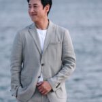 Lee Ki-woo Instagram - 언젠가 조그만 횟집에서 동생들 모아 배부르게 사주시고 실컷 수다 떨고 마시고 기우야 이렇게 보니까 너무 좋다 또 보자.. 잊으실만하면 연락드려서 귀찮게 해드릴걸 동생들 모아놓고 한 번이라도 더 불러낼걸 이렇게 찾아뵈어서 너무 죄송하고 가슴이 아픕니다. 누구보다 소탈하고 선했고 항상 주변 사람들에게 따뜻했던. 기억하겠습니다. 편히 쉬세요 형.