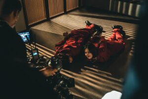 Lee Kyu-ho Instagram - 한때 행복했던 우리..

지금은 더 행복한 우리~ 💕

#이규호 #이배우 #오슬로 #oslo #넷플릭스 #netflix  #종이의집 #종이의집공동경제구역 #유지태 #박해수 @haesoopark_official #이원종 #전종서 @wjswhdtj94 #김지훈 @jiraishin99 #장윤주 @yoonjujang #이현우 @hihyunwoo #김윤진 #김성오 #박명훈 @park_myung_hoon_528 #이주빈 @hellobeen #lacasadepapel #moneyheistkorea_jointeconomicarea #part1 #netflixkr