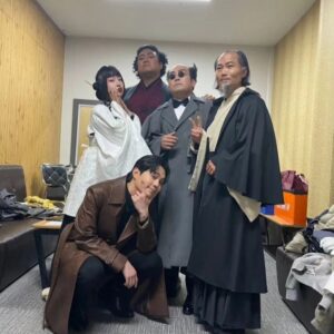 Lee Kyu-ho Instagram - 무영이와 시니가미용병단

우리 산신이랑 친해요~ㅎㅎ

잠시후 9시 20분 구미호뎐1938 

이따봐요~ ^-^

사진출처 @lelost1004 , @tvn_drama

#이규호 #이배우 #오오가마 #구미호뎐1938
#이동욱 #김범 #김소연 #류경수 #황희
#김용지 #조달환 #하도권 #정선철 #정재원 #김승화 #뉴도 #우시우치보 #유키 #요괴