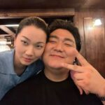 Lee Kyu-ho Instagram – 종이의집:공동경제구역

우리들의 행복했던 추억

#이규호 #이배우 #오슬로 #oslo #넷플릭스 #netflix  #종이의집 #종이의집공동경제구역 #유지태 @jt_db #박해수 @haesoopark_official #이원종 #전종서 @wjswhdtj94 #김지훈 @jiraishin99 #장윤주 @yoonjujang #이현우 @hihyunwoo #김윤진 #김성오 #박명훈 @park_myung_hoon_528 #이주빈 @hellobeen #lacasadepapel #moneyheistkorea_jointeconomicarea #part2 #netflixkr