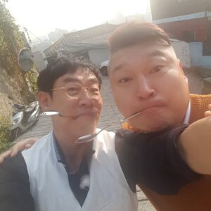 Lee Kyung-kyu Instagram - 한끼줍쇼~~녹화도중 ^^