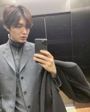 Lee Min-ho Instagram - 나너축하하냐