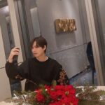 Lee Min-ho Instagram - happy new year 사랑하는 사람들과 행복한 한해 마무리 되세요🙏