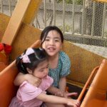 Lee Yoon-ji Instagram - 미팅이 있어 나갔다가 들어오며 라니와통화를 마칠때쯤 감동한마디 엄마 거의다왔어 곧 만나 응엄마 .... (몇초후) 라니야? 응엄마 먼저끊어. 먼저끊어라니.. 눈물한모금삼키게하는#라니어#9년째배우는중입니다