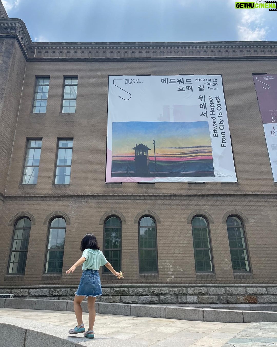 Lee Yoon-ji Instagram - 충만하기 그지없었던 에드워드호퍼전시. 호퍼씨 내가 당신을 그때 만났더라면 요즘말로 덕후가 되어 쫒았을텐데요.. #감사해요#햇님언니찬스#서울시립미술관