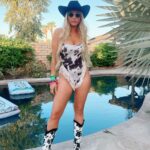 Lele Pons Instagram - Coachella Day 2 💖🎡 (barbie) 4th slide: @prettylittlething