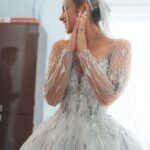 Lele Pons Instagram - My 3 looks❤️ 1st: @zuhairmuradofficial 2nd: @pninatornai @kleinfeldbridal @jaredthegalleriaofjewelry @naturalizer 3: @julievinobridal