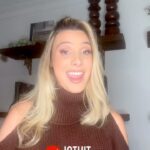 Lele Pons Instagram - #MakeYourMovesCount with @turbotax 💃 Haz que tus logros cuenten #TurboTax #TurboTaxPartner #ad