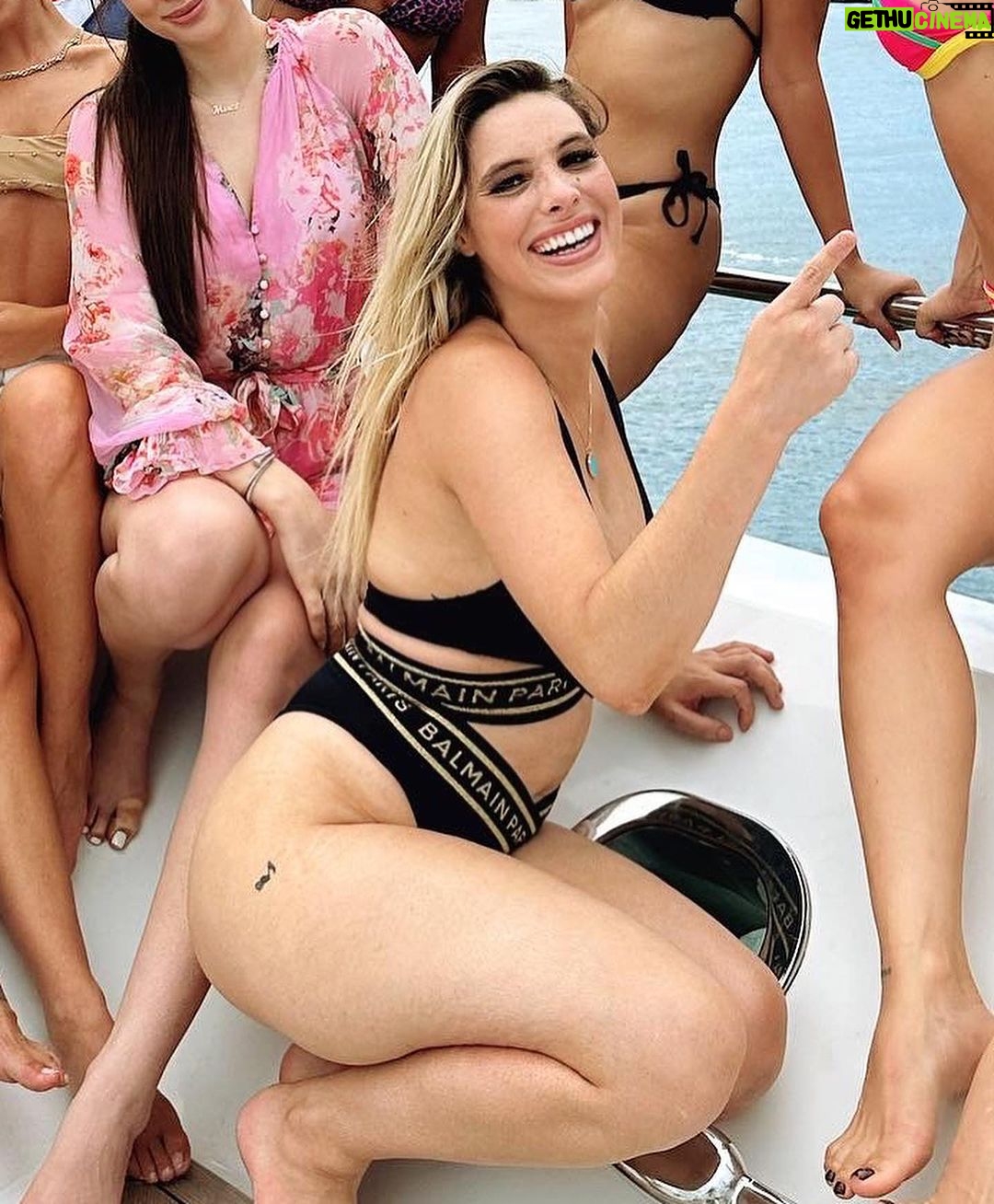 Lele Pons Instagram - What dancing 4 hours a day for two months can do to you and good nutrition ππΌπ₯ (thank u @dancingwiththestars )