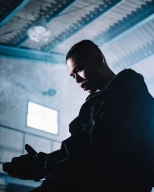 Leon Fanourakis Instagram - 🥶🥶🥶
📷 @cherrychillwill
👕 @y.k.jr