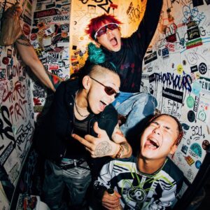 Leon Fanourakis Instagram - 📣NEWS📣
Leon Fanourakis, SANTAWORLDVIEW & Xansei
コラボレーションEP 『XEONWORLDVIEW』
2/10配信リリース💪
⁡
リンクはハイライトから🔗
⁡
Artist photo @cherrychillwill
Artwork @ole_takeru_shibuya
🤝 @onepercent.jp
⁡
@santaworldview.official
@yungxansei
⁡
#XEONWORLDVIEW #XWV