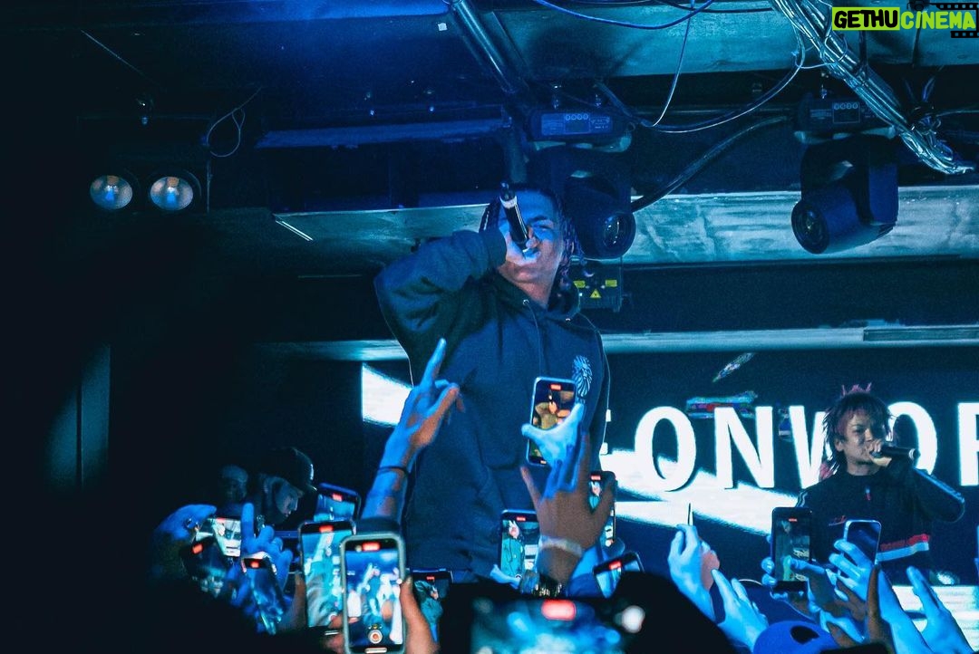 Leon Fanourakis Instagram - XEONWORLDVIEW TOUR 始動
