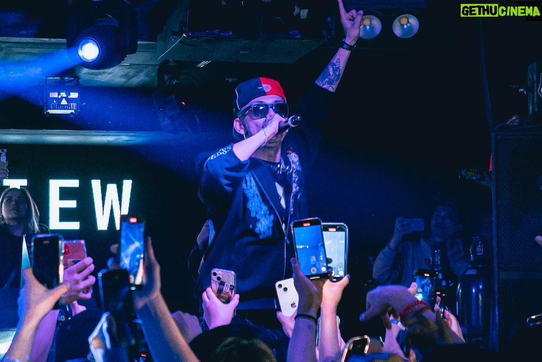 Leon Fanourakis Instagram - XEONWORLDVIEW TOUR 始動
