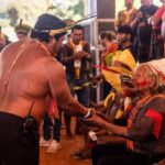 Leonardo DiCaprio Instagram - It was an honor for my organization @rewild to support and attend the Indigenous meeting in Brazil to celebrate Kayapo Indigenous leader Chief Raoni Metuktire and his incredible leadership in guarding the Amazon rainforest and protecting Indigenous rights. We join the more than 800 people who attended the event—including representatives from about 50 Indigenous groups—in calling for national leaders to follow the leadership of Indigenous peoples in safeguarding the Amazon and our planet’s other biodiverse ecosystems. “Only one word can define the meeting called by Chief Raoni in the Xingu last week: HISTORIC,” says Rodrigo Medeiros, Re:wild’s senior Brazil associate. “With the planet increasingly threatened by the climate and biodiversity crises, with less time left for effective action, we all need to join hands with Indigenous communities in calling for rapid action to protect the forests and their territories. This fight is everyone’s fight, for all life on Earth, and for our shared planet.” Read more from @guardian by visiting the link in bio. Photograph: Kamikia Kisedje