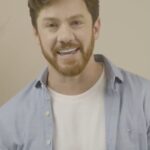 Leonardo Miggiorin Instagram - Tá nascendo um projeto que é o resultado de muitos anos de dedicação e experiência nessa carreira como Ator. Estou tão animado para contar detalhes dessa nova etapa... mas, por enquanto, segredo absoluto! Fica só entre nós, tá? 🤭🥰