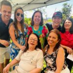 Leonardo Miggiorin Instagram - Família é raiz, é afeto, é alegria!! Pra todos os momentos, família unida! Gratidão, meus amores, vida longa para essa turma tão especial!! Obrigado por cada momento, cada sorriso, cada abraço! Aniversário de minha mãe, tão amada e animada!! #terezafez70 #70 #aniversario #mg #familia #♥️ Bichinho MG/Brasil