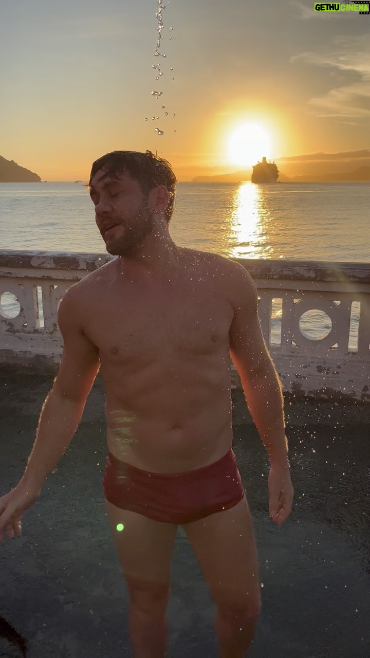 Leonardo Miggiorin - 12.1K Likes - Chega a manteiga derrete ♥️💦
@victor_amado_pb 📸
#liniker
#calor
(sente a luz do ☀️)