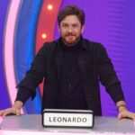 Leonardo Miggiorin Instagram - Que delícia foi esse reencontro gente, e hoje vocês vão poder conferir tudo no @caldeiraocommion! 💜 Meus queridíssimos de Mulheres Apaixonadas reunidos novamente, quanta nostalgia e fofoca boa que rolou. Quero todos vocês ligados hoje hein, às 15h50 na Globo! Estúdios Globo