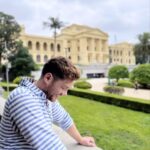 Leonardo Miggiorin Instagram – “Mais bonito que o canto dos pássaros, 
são os seus voos. Nem todo canto é de alegria, 
mas todo o voo é de LIBERDADE”

Mario Quintana

Liberte-se de toda culpa! Quem sente culpa ou vergonha, não pode sentir merecimento. 

Você merece!

#poesia 
#amorpróprio 
#confiança 
#healing 
#loveyourself 
#trust 

@adrianecoutim 🫶