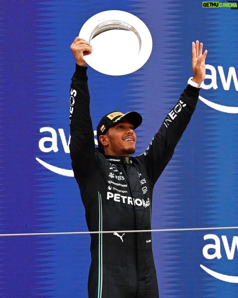 Lewis Hamilton Instagram - Silver in Spain 💥💥 Big up to everyone in the garage and back at the factory for all the hard work that went into today. Major congratulations to @georgerussell63 as well. An overall great day for the team and a positive sign that we’re moving in the right direction !!