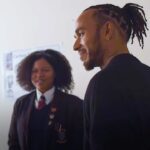 Lewis Hamilton Instagram - Growing up, I didn’t have many teachers who looked like me. So many kids today are facing that same reality. It needs to change. I’m so proud of the work @mission44 and @teachfirstUK are doing to make this happen. Because of this partnership we’ve been able to recruit more Black STEM teachers across the country and invest into development, programmes and resources to inspire the next generation. This is only the beginning 🙌🏽