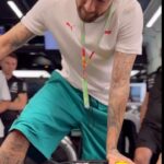 Lewis Hamilton Instagram - quick seat fit 😂