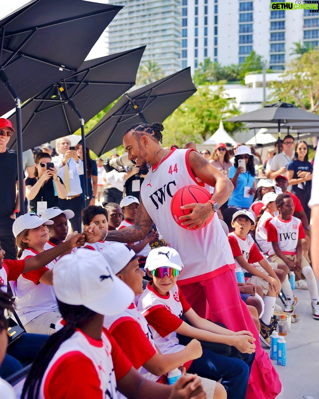 Lewis Hamilton Instagram - Miami heat 🥵 #IWCMiami
