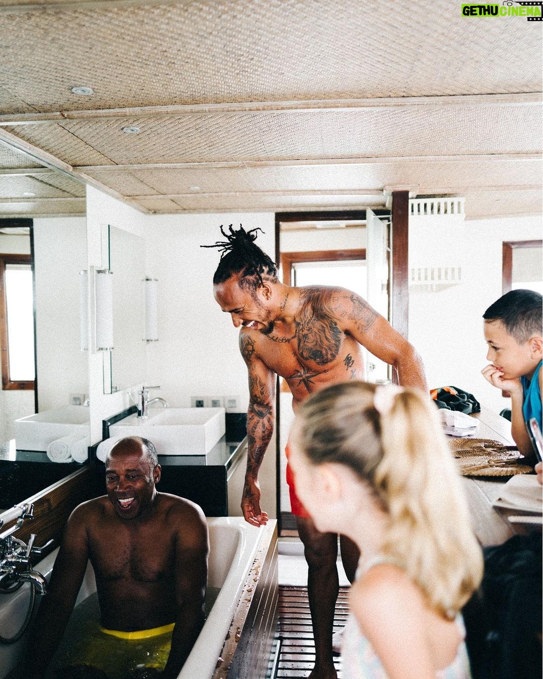 Lewis Hamilton Instagram - Fun for the whole family~