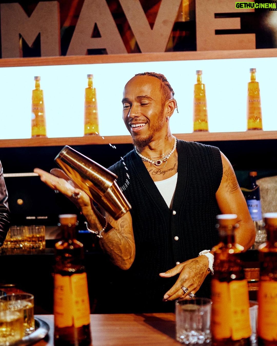 Lewis Hamilton Instagram - Cheers to everyone who stopped by the @almave bar yesterday 🥃✨ Bar’s open all weekend in Vegas, stop by and give it a try