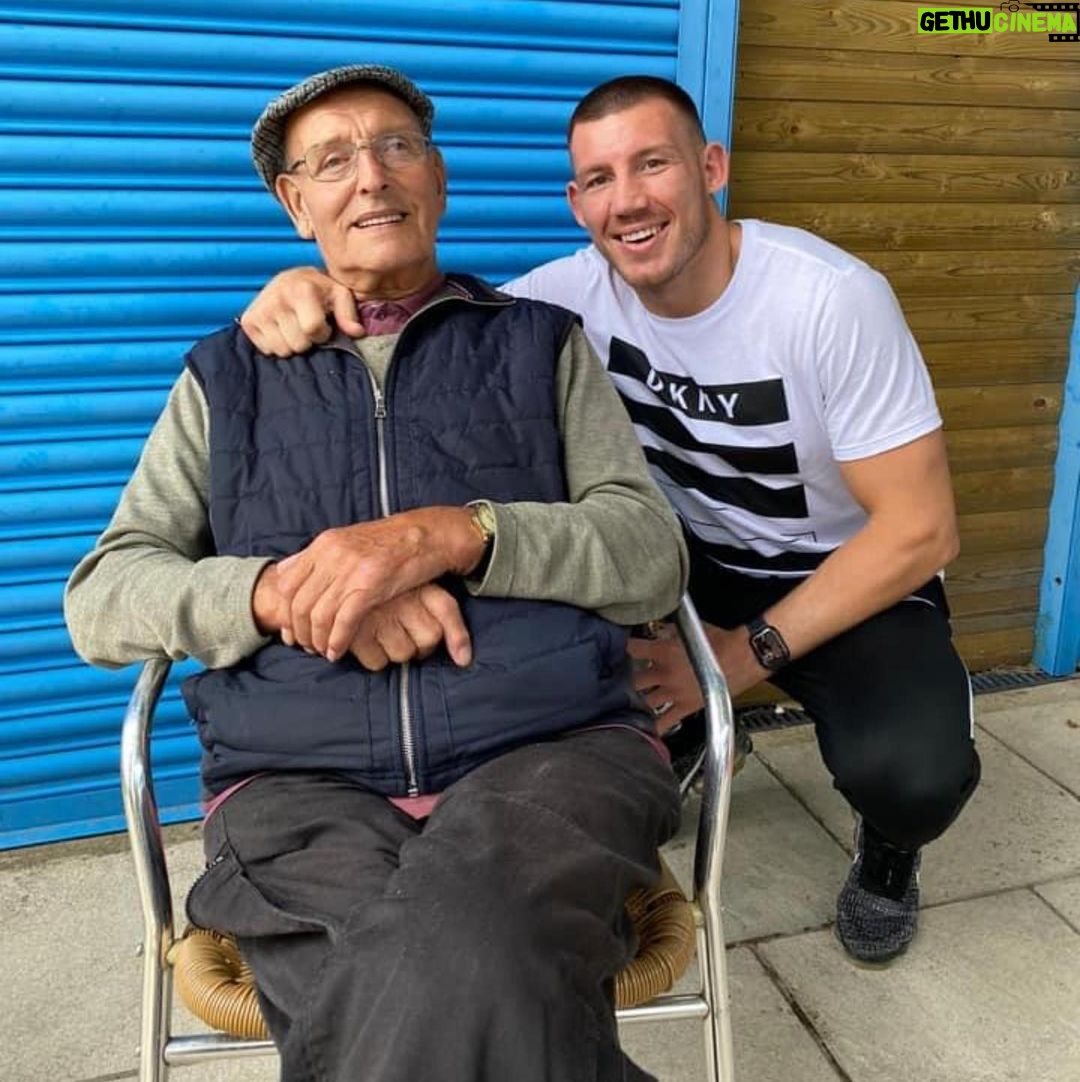 Liam Williams - 3K Likes - š this man will forever be in my heart.
-
If it wasnāt for him I wouldnāt be where I am in life or doing what Iām doing today. Love you Pete ā¤ļø
16-12-2022