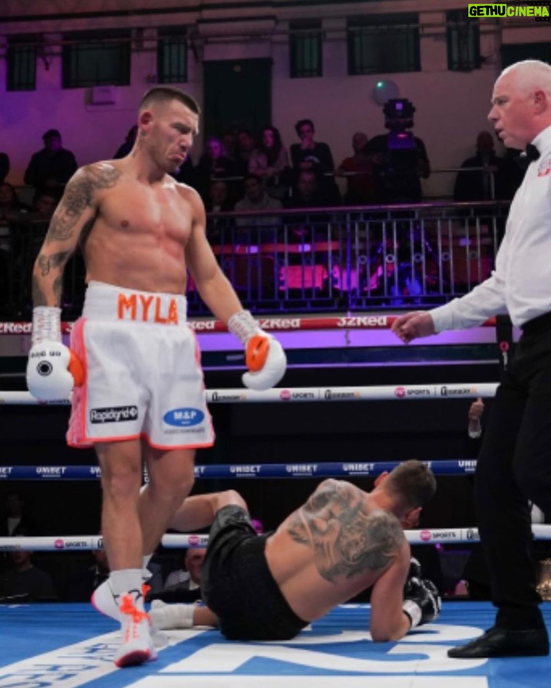 Liam Williams - 1.8K Likes - Good win Friday!
-
Went in there hoping to get some rounds & shake off some cobwebs after 364 days of inactivity but couldnāt help pulling the trigger nice & early after a minute or so of the first round š¤·š»āāļøš¤£
-
Now thatās done & dusted we can move on to a big one early in the new year. Letās go!
-
#machine