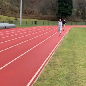 Liam Williams Instagram - Short sharp track session done this morning 👊🏼

Even big Cotto made an appearance this morning 💪🏼🤣