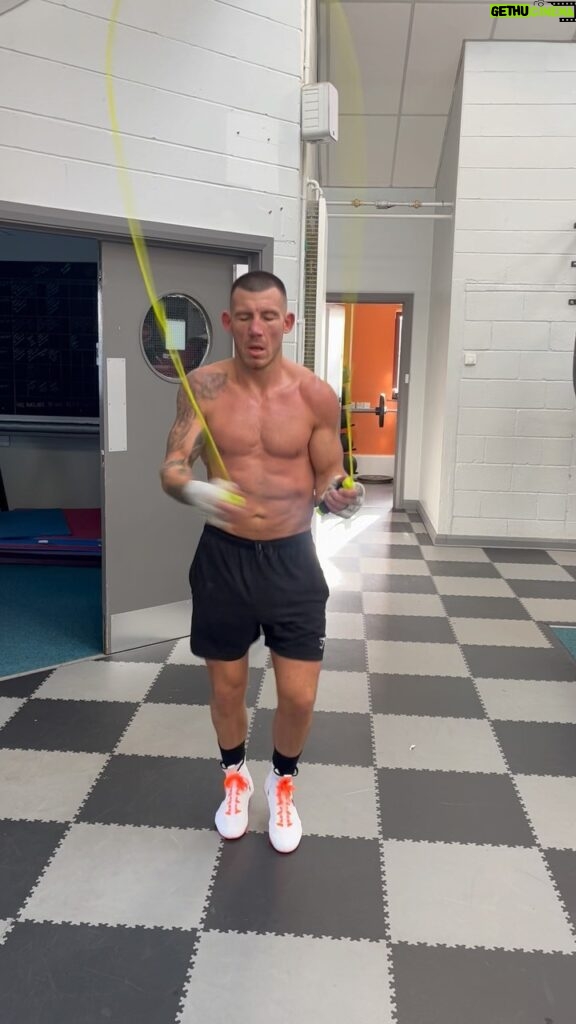 Liam Williams Instagram - One week to go 💥 - One week today & put an end to my 364 days of inactivity 🥳 - Expect a big performance‼️ #machine